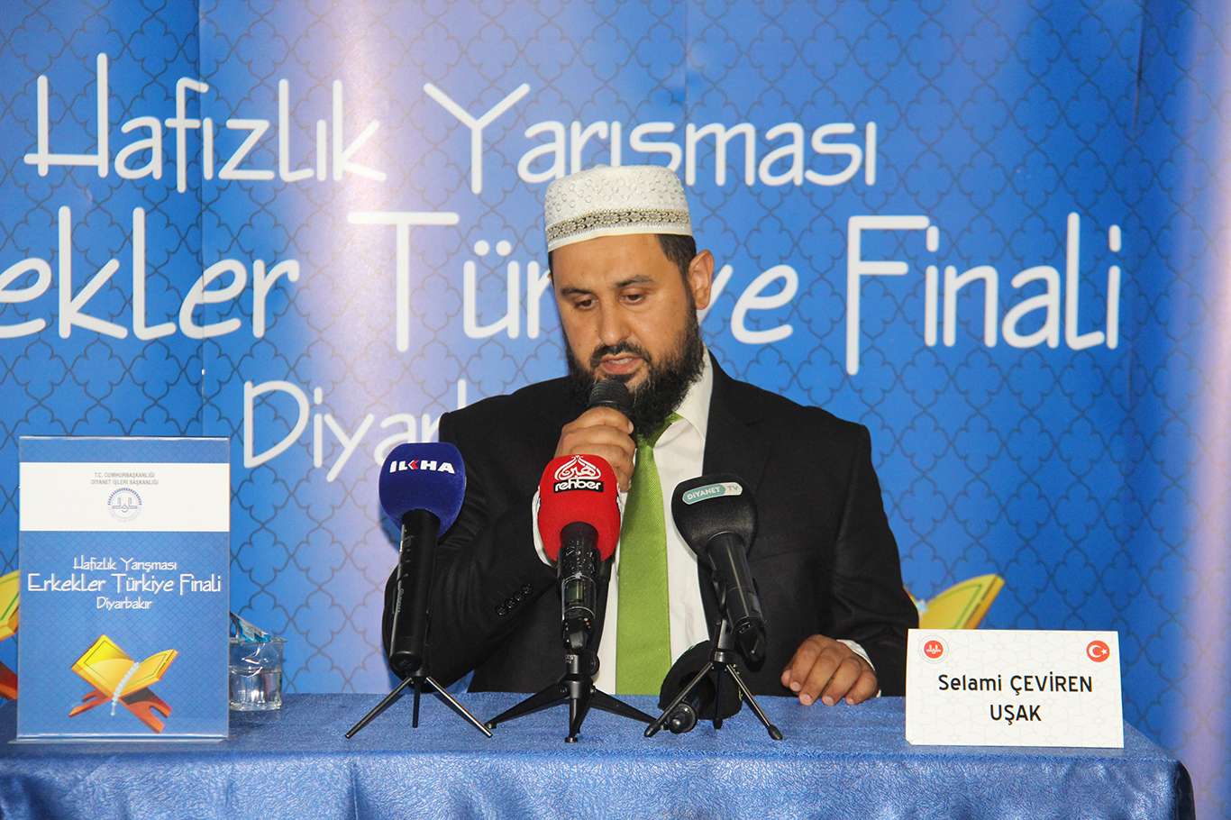Kur'an-ı Kerim Hafızlık Yarışması finali Diyarbakır'da yapıldı Kur'an-ı Kerim Hafızlık Yarışması finali Diyarbakır'da yapıldı